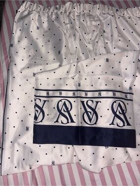 #NWT VS Silk Pajama Pant